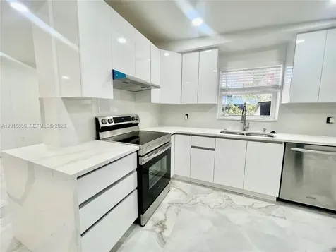 1649 NE 8th Avenue Fort Lauderdale FL 33305