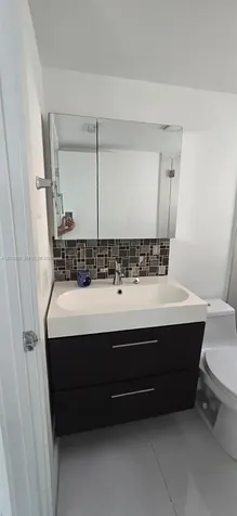 2461 W 76th Street Hialeah FL 33016