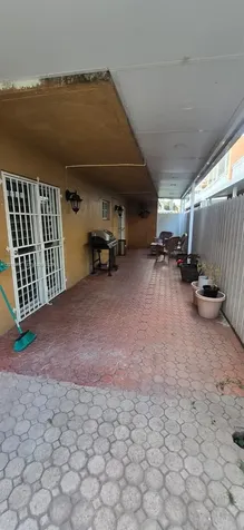 2461 W 76th Street Hialeah FL 33016