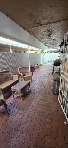2461 W 76th Street Hialeah FL 33016