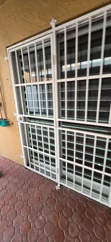 2461 W 76th Street Hialeah FL 33016