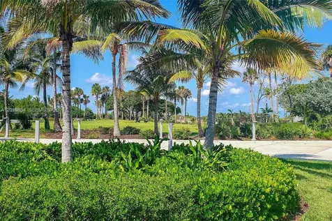 615 82nd Street Miami Beach FL 33141