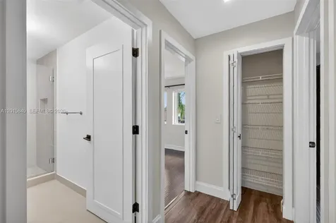 1603 W Harmony Lake Circle Davie FL 33324