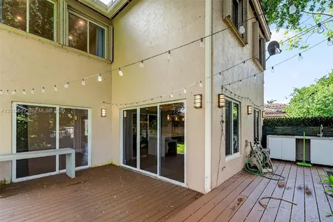 1603 W Harmony Lake Circle Davie FL 33324