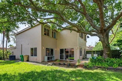 1603 W Harmony Lake Circle Davie FL 33324