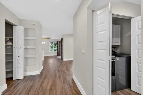 1603 W Harmony Lake Circle Davie FL 33324