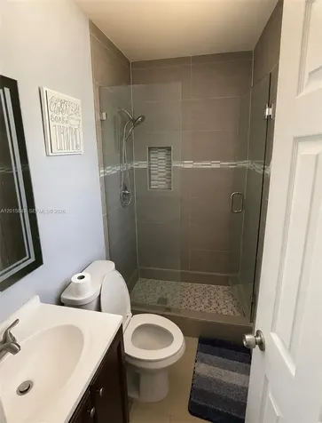 1010 N 74th Way Hollywood FL 33024