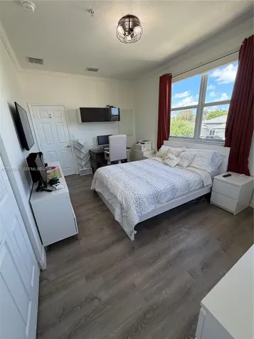 2824 SW 145th Court Miami FL 33175