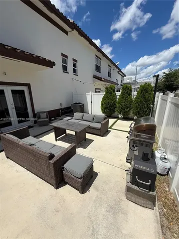 2824 SW 145th Court Miami FL 33175