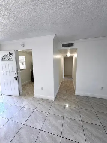 6195 W 18th Avenue Hialeah FL 33012