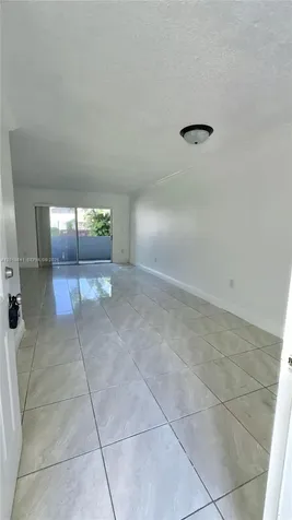 6195 W 18th Avenue Hialeah FL 33012