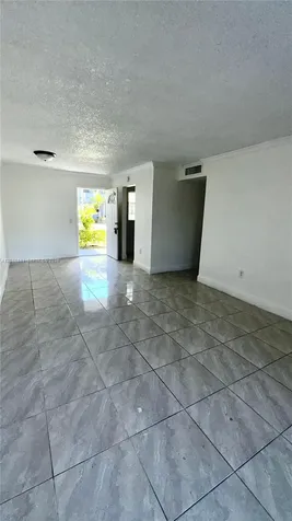 6195 W 18th Avenue Hialeah FL 33012
