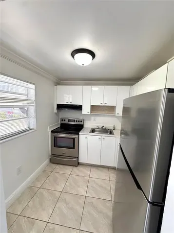 6195 W 18th Avenue Hialeah FL 33012