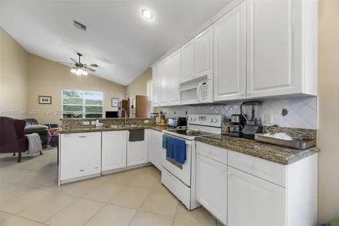 7363 Via Luria Lake Worth FL 33467