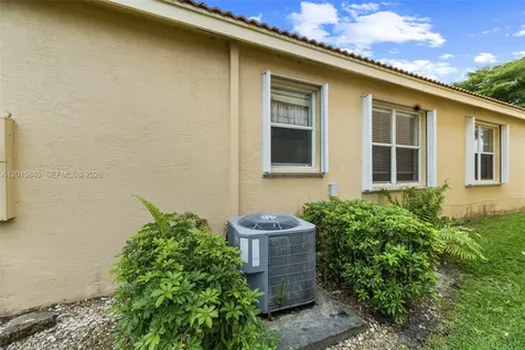 7363 Via Luria Lake Worth FL 33467