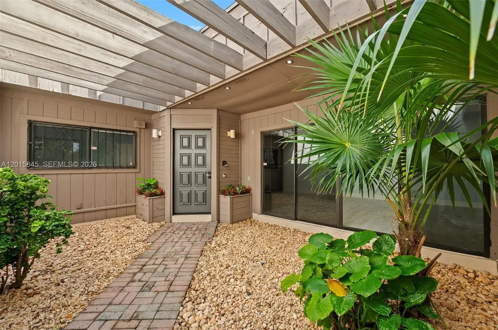 7366 SW 105th Place Miami FL 33173