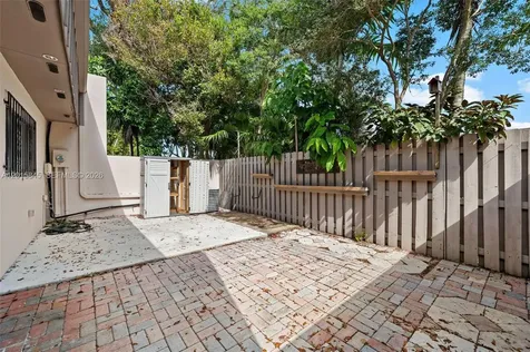 7366 SW 105th Place Miami FL 33173