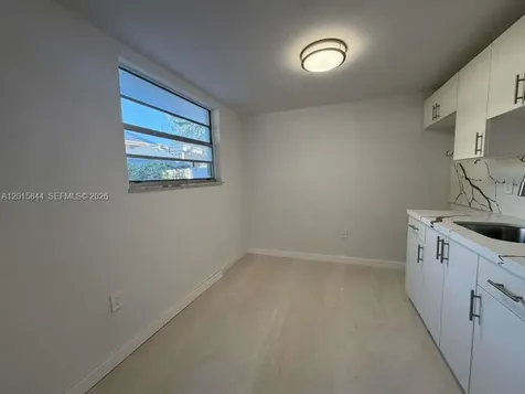 1461 SW 7th Street Miami FL 33135