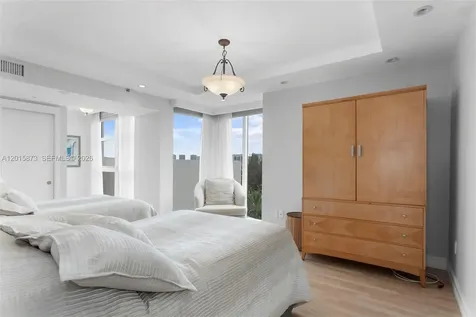19111 Collins Avenue Sunny Isles Beach FL 33160