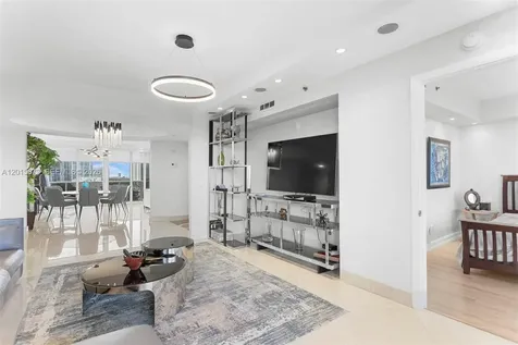 19111 Collins Avenue Sunny Isles Beach FL 33160