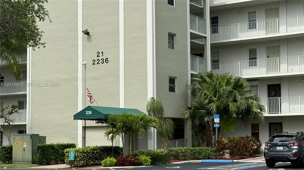 2236 N Cypress Bend Drive Pompano Beach FL 33069