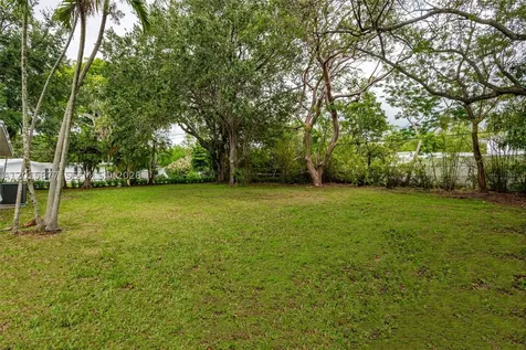 12725 SW 80th Avenue Pinecrest FL 33156