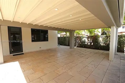 8925 NW 99th Avenue Doral FL 33178