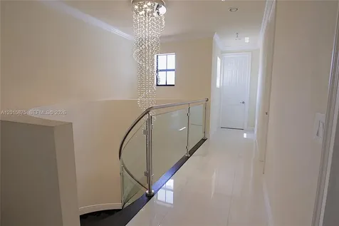 8925 NW 99th Avenue Doral FL 33178
