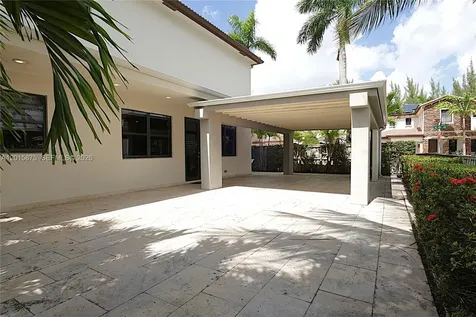 8925 NW 99th Avenue Doral FL 33178