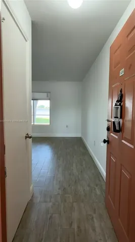 2445 NW 33rd Street Oakland Park FL 33309