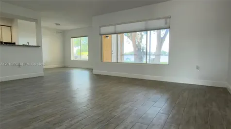 2445 NW 33rd Street Oakland Park FL 33309