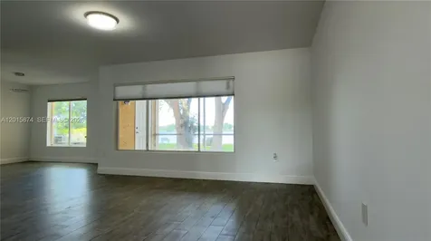 2445 NW 33rd Street Oakland Park FL 33309