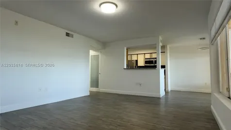 2445 NW 33rd Street Oakland Park FL 33309