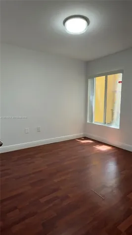 2445 NW 33rd Street Oakland Park FL 33309