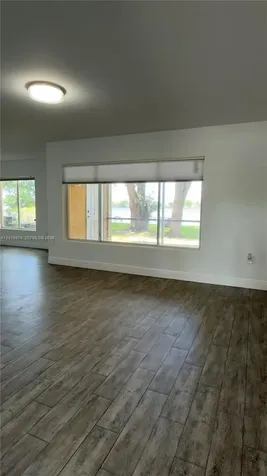 2445 NW 33rd Street Oakland Park FL 33309