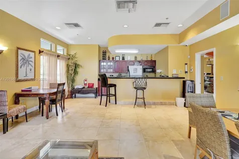 2445 NW 33rd Street Oakland Park FL 33309