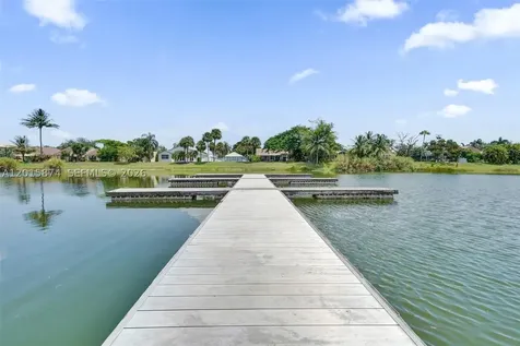 2445 NW 33rd Street Oakland Park FL 33309