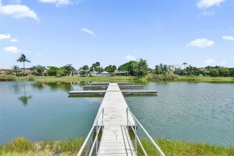 2445 NW 33rd Street Oakland Park FL 33309
