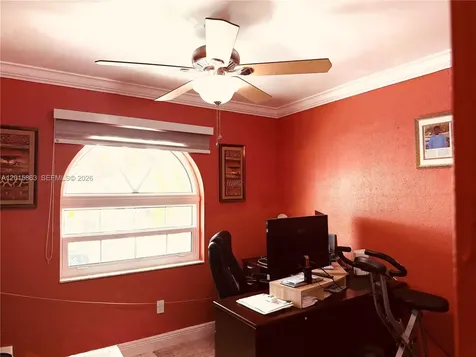 5471 W 27th Court Hialeah FL 33016