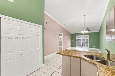 5471 W 27th Court Hialeah FL 33016