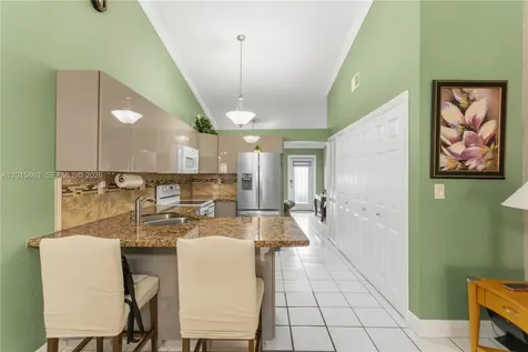 5471 W 27th Court Hialeah FL 33016