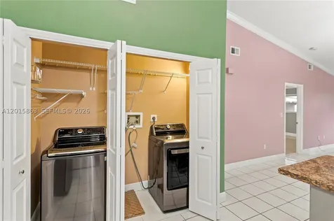 5471 W 27th Court Hialeah FL 33016