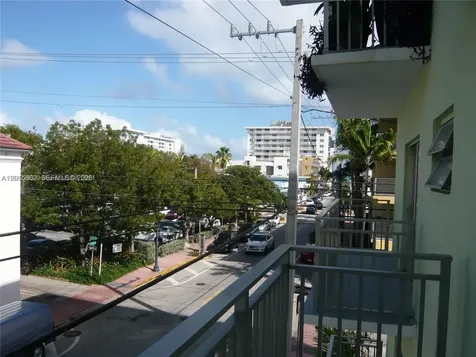 363 Washington Miami Beach FL 33139