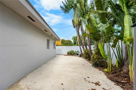 1835 SW 18th Street Miami FL 33145