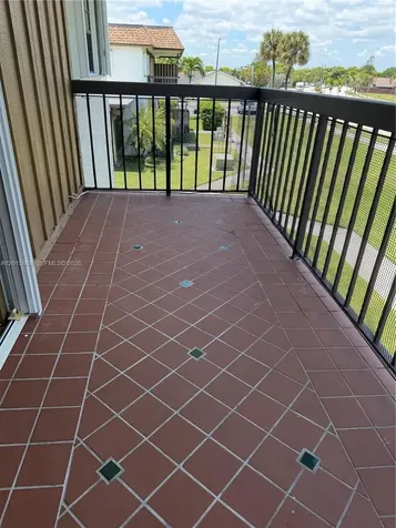 6904 NW 169th Street Hialeah FL 33015