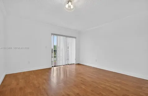 6904 NW 169th Street Hialeah FL 33015