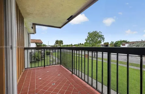 6904 NW 169th Street Hialeah FL 33015