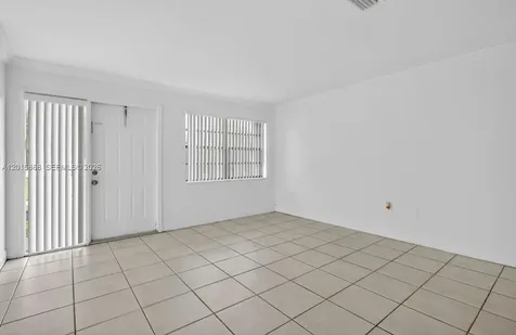6904 NW 169th Street Hialeah FL 33015