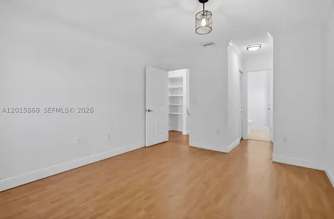 6904 NW 169th Street Hialeah FL 33015