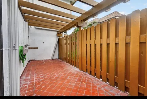 6904 NW 169th Street Hialeah FL 33015